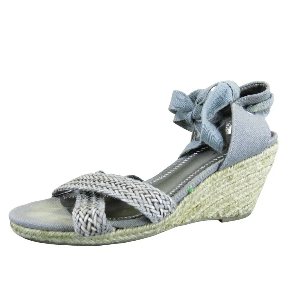 Anne Klein Women  Ankle Strap Taupe Fabric Sz‎ 6 Medium Gently Used 2025